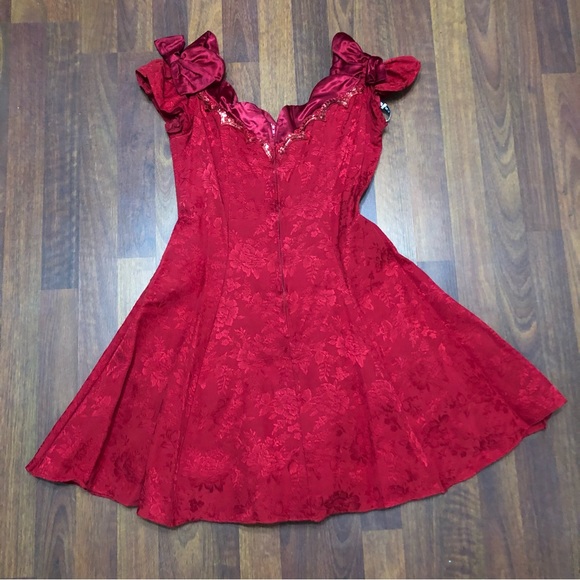 Vintage red swing dress - Picture 2 of 4